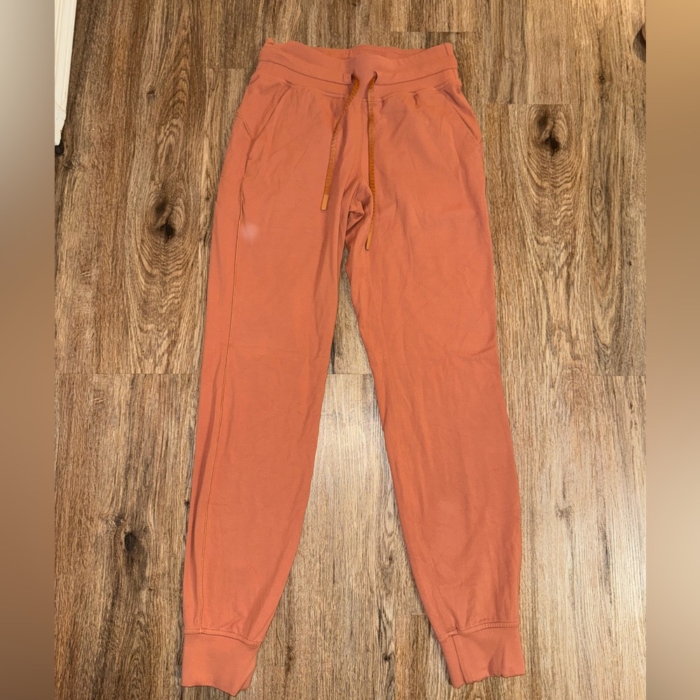 Lululemon women ready to rulu  joggers